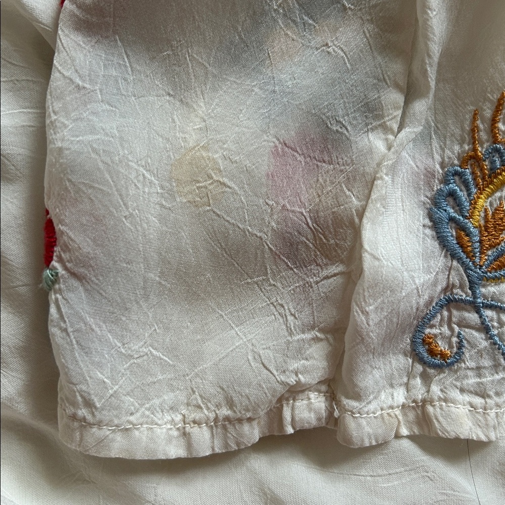 Johnny was Embroidered Floral Cream Blouse - Picture 5 of 5
